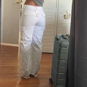White zara cargo pants